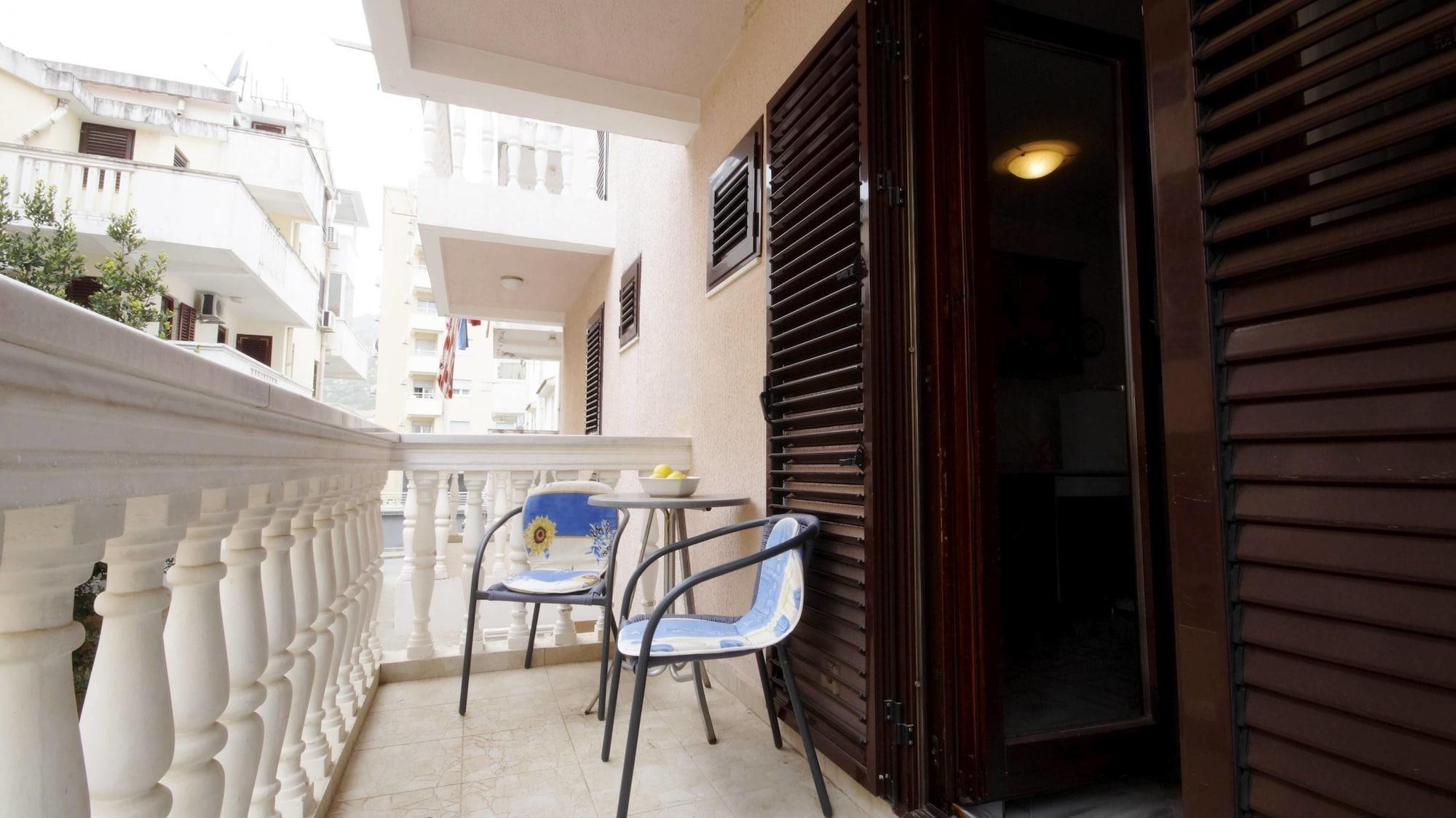 Apartment Glomazic Budva Buitenkant foto