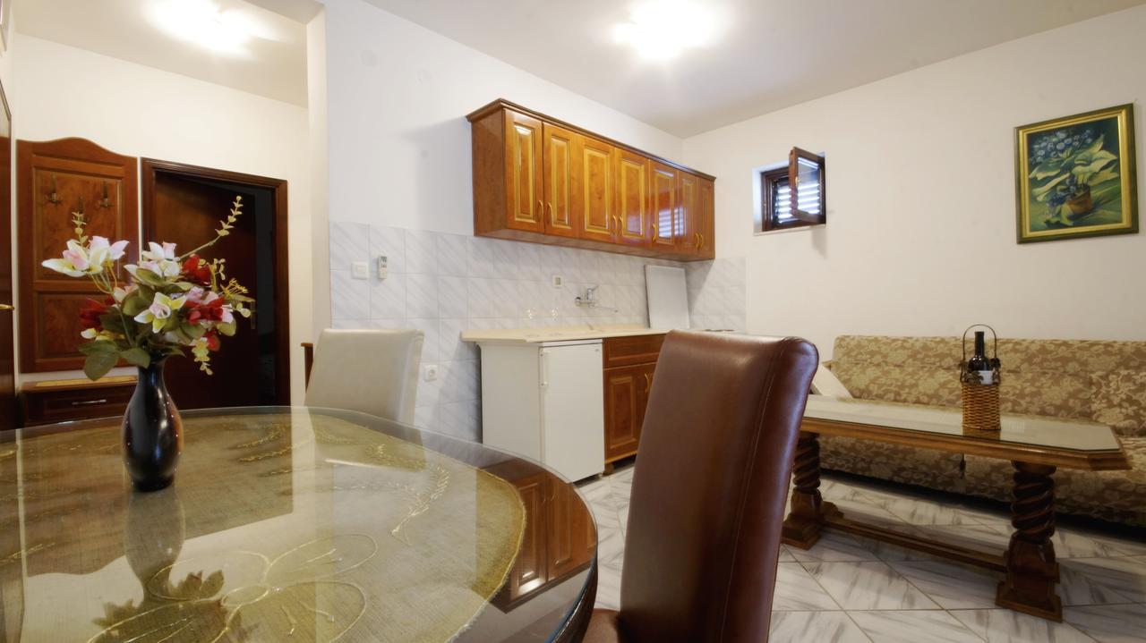 Apartment Glomazic Budva Buitenkant foto