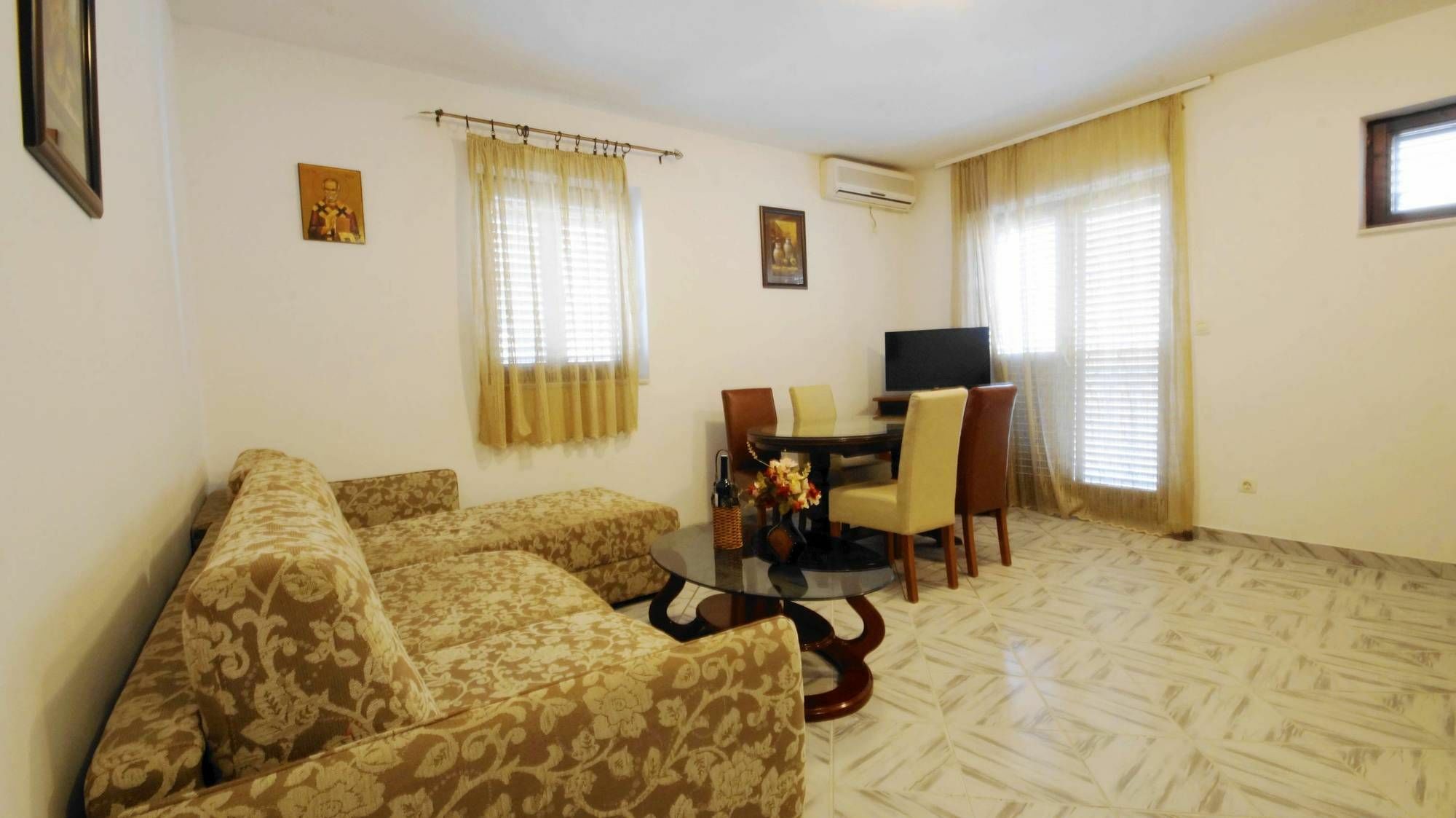 Apartment Glomazic Budva Buitenkant foto