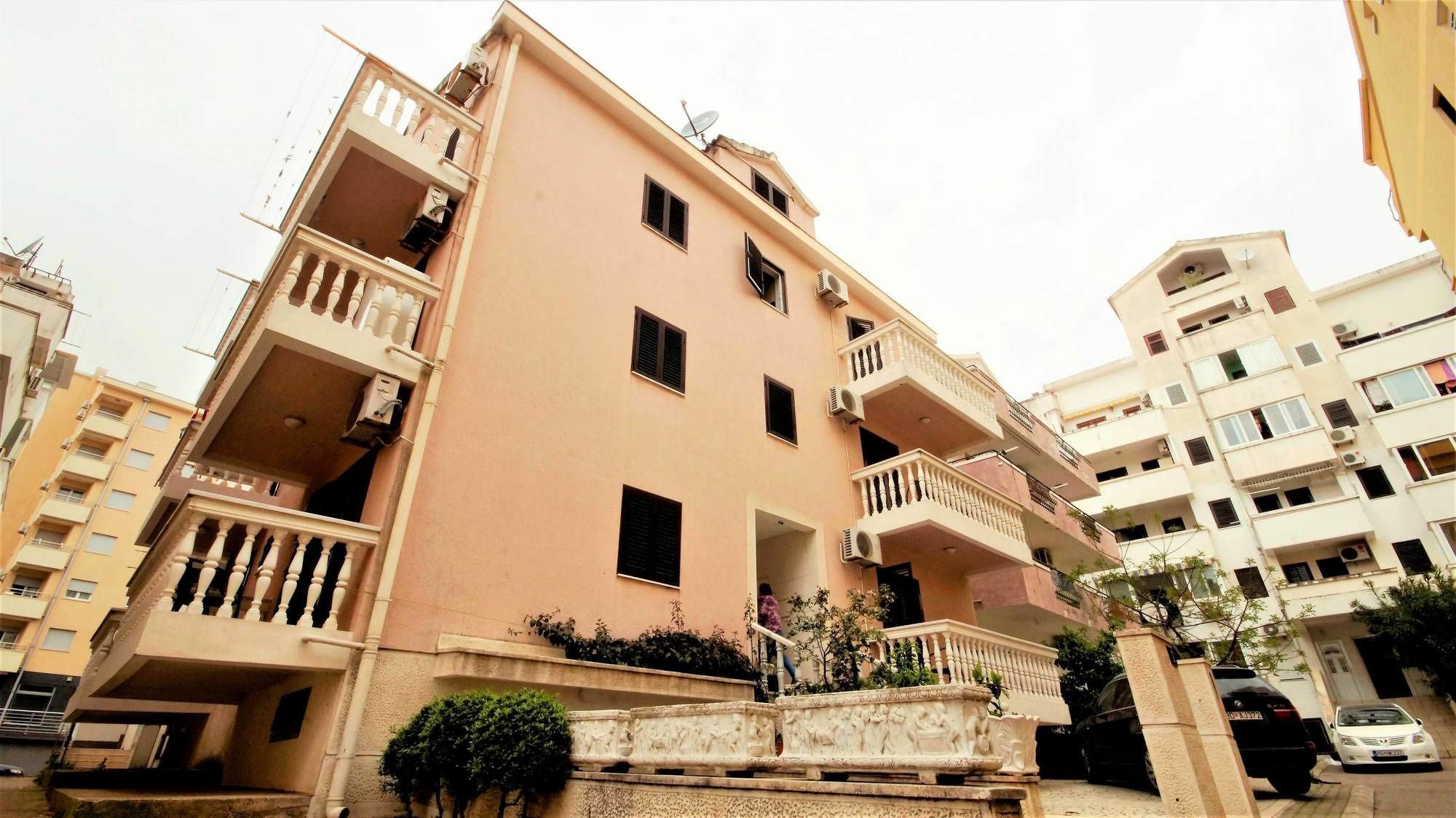 Apartment Glomazic Budva Buitenkant foto